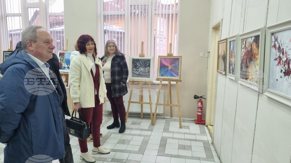 Търговище - изложба - жени-творци