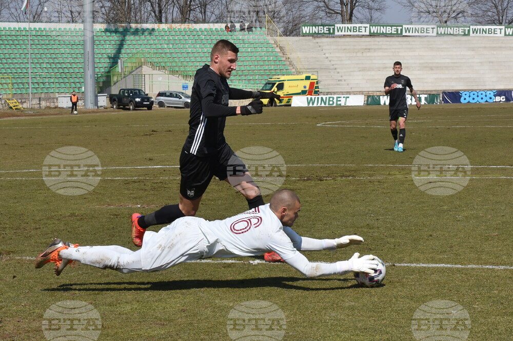 Враца - футбол - Ботев - Пирин