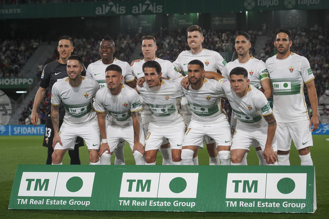 С гол в добавеното време Елче взе точка в Памплона и се изкачи на 5-о място в Примера дивисион