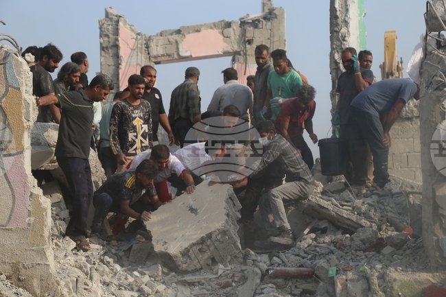 Нови кадри, анализирани от разследващи журналисти, сочат, че САЩ са отговорни за удара по иранско училище, в който загинаха 165 души