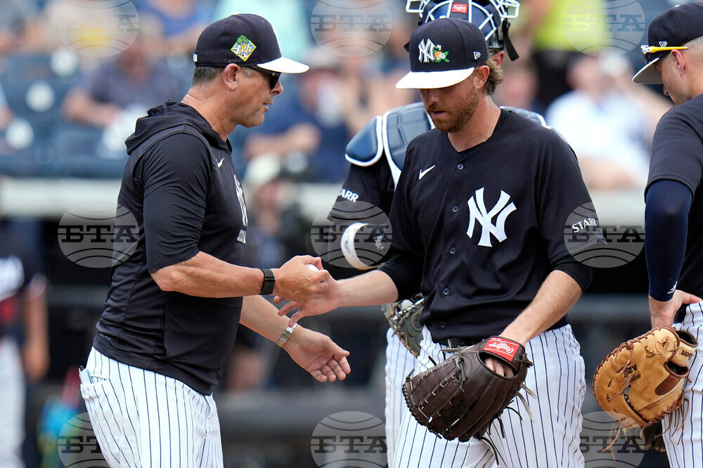 Twins Yankees Baseball