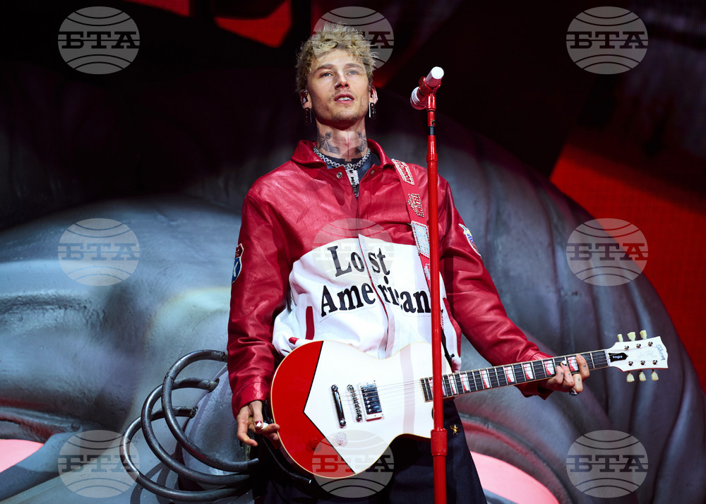 Britain Machine Gun Kelly Concert