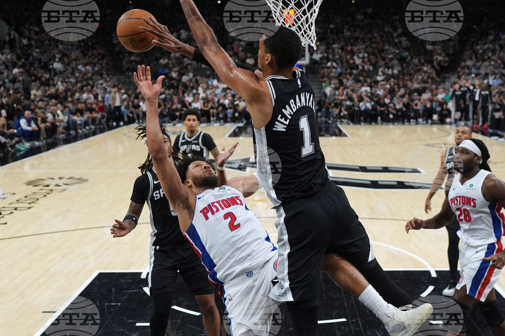 APTOPIX Pistons Spurs Basketball
