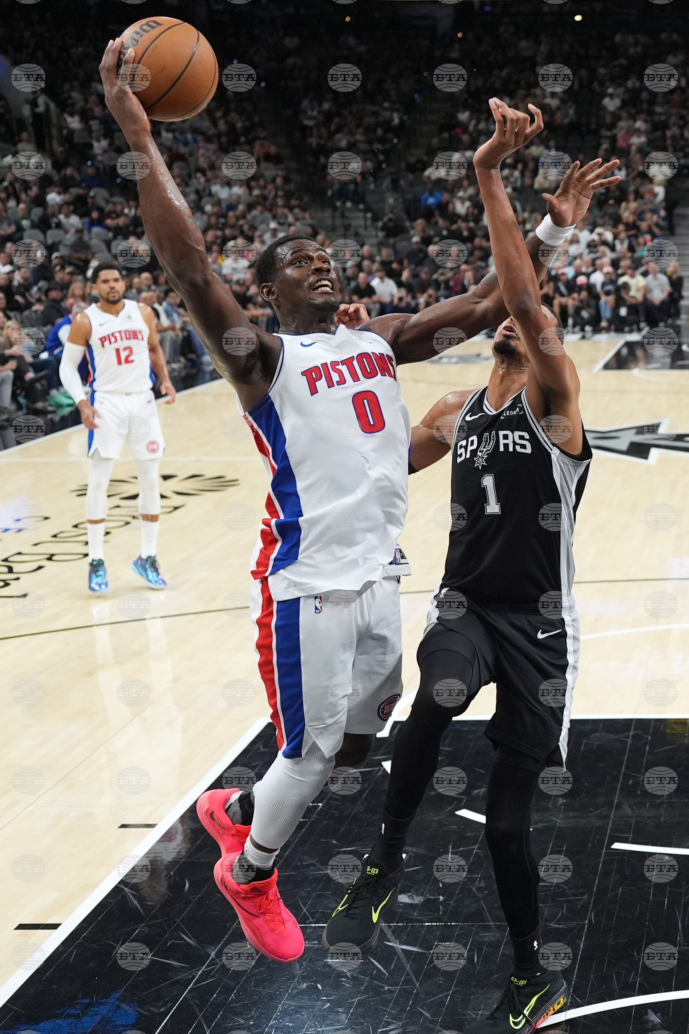 Pistons Spurs Basketball