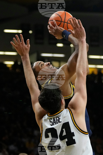 Michigan Iowa Basketball