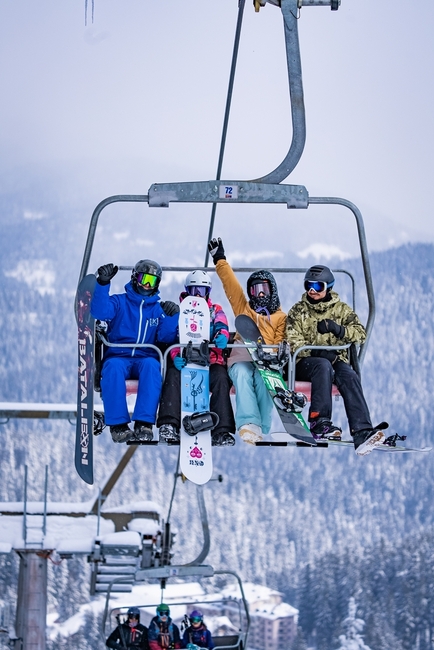 Пампорово посреща над 500 студенти за 8 декември