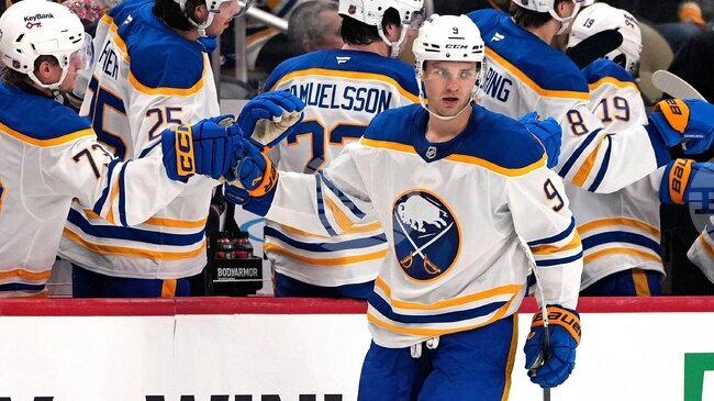 Бъфало Сейбърс постигна изразителна победа над Питсбърг Пенгуинс и се изравни по точки с лидера в Атлантическата дивизия на НХЛ Тампа Бей Лайтнинг 