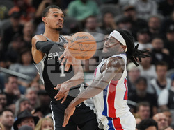 Pistons Spurs Basketball