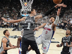 Pistons Spurs Basketball