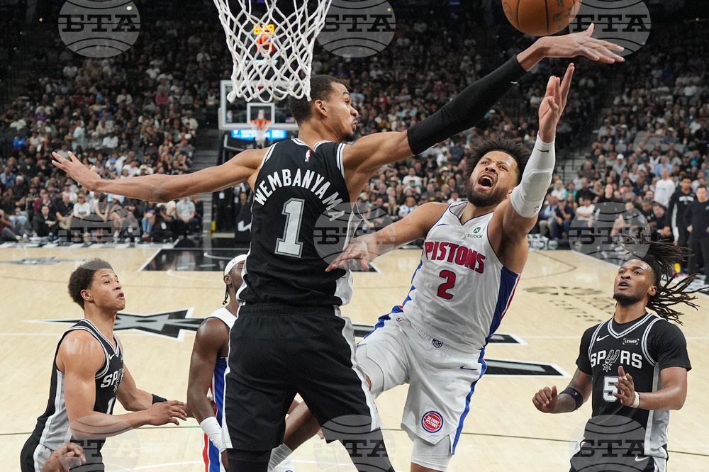 Pistons Spurs Basketball