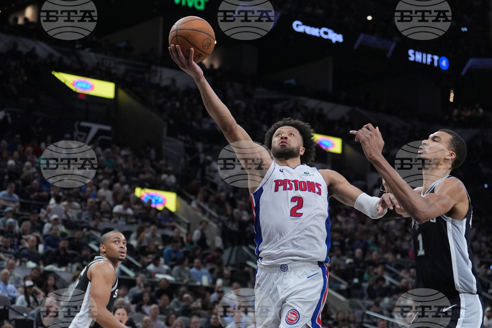 Pistons Spurs Basketball