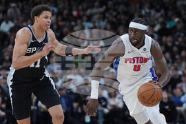 Pistons Spurs Basketball
