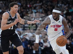 Pistons Spurs Basketball