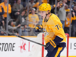 APTOPIX Bruins Predators Hockey