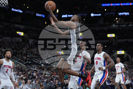 Pistons Spurs Basketball