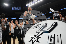 Pistons Spurs Basketball