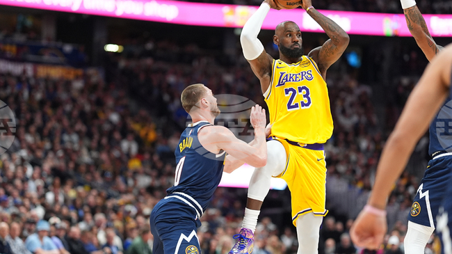 ЛА Лейкърс загуби от Денвър Нъгетс, но ЛеБрон Джеймс се превърна в играча с най-много вкарани кошове в историята на НБА