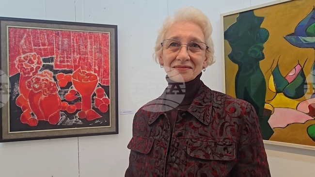 Ловеч - Надя Петрова - изложба