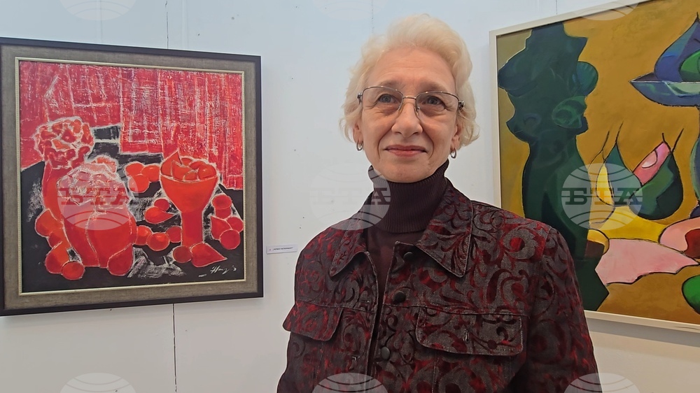 Ловеч - Надя Петрова - изложба