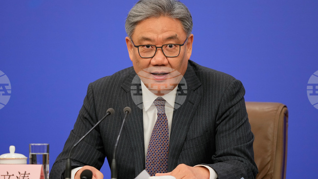 Китай е готов да засили икономическото и търговското сътрудничество със САЩ, заяви китайският министър на търговията