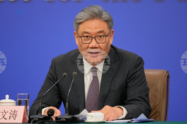 Китай е готов да засили икономическото и търговското сътрудничество със САЩ, заяви китайският министър на търговията