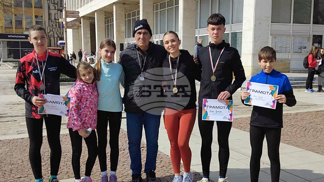 С общо 10 медала приключи зимния състезателен сезон луковитският лекоатлетически клуб „Атлетик – 90”