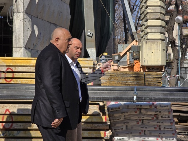 President Iotova Should Convene Consultative Council for National Security, Seek Consensus, GERB Leader Borissov Says