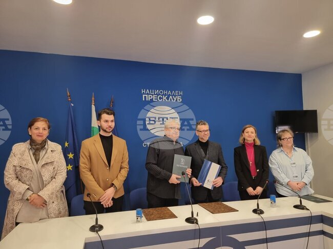 Националните училища за музикални и сценични изкуства в Стара Загора и Бургас подписаха споразумение за сътрудничество