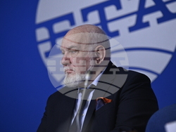 Национален пресклуб на БТА София - развитие и дейност на сектор „Сценични изкуства“ - позиция - представяне