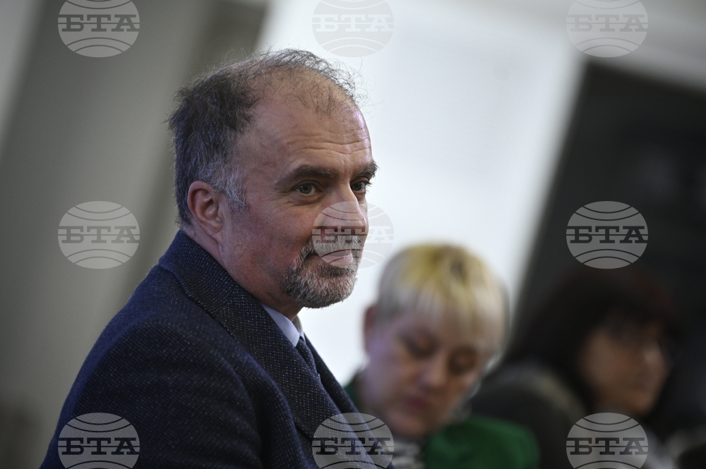 Национален пресклуб на БТА София - развитие и дейност на сектор „Сценични изкуства“ - позиция - представяне