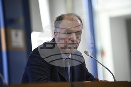 Национален пресклуб на БТА София - развитие и дейност на сектор „Сценични изкуства“ - позиция - представяне