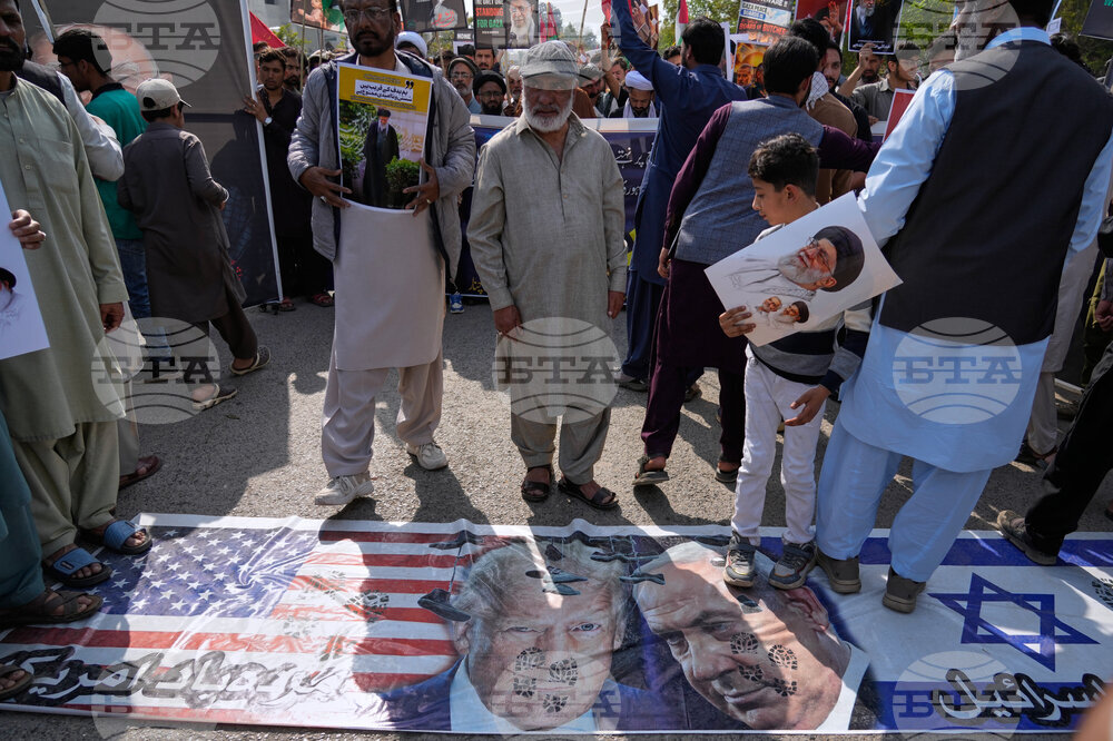 Pakistan Iran US Israel Protest