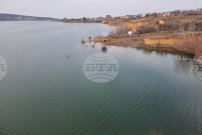 Язовирите в Монтанско имат свободен обем и поемат водата от топящия се сняг и дъждовете в региона