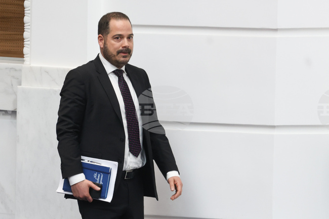 Калин Стоянов е водач на кандидатдепутатските листи на ДПС във 2 МИР - Бургас и в 26 МИР - София област