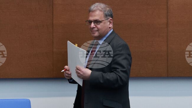 Кметовете да бъдат по-активни по отношение на проблема с нерегламентираните отпадъци, призова служебният министър на екологията Юлиян Попов