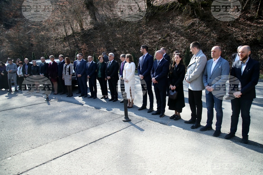 Черна гора - почит към загиналите при трагедията в река Лим