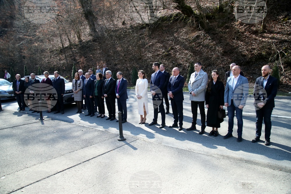 Черна гора - почит към загиналите при трагедията в река Лим