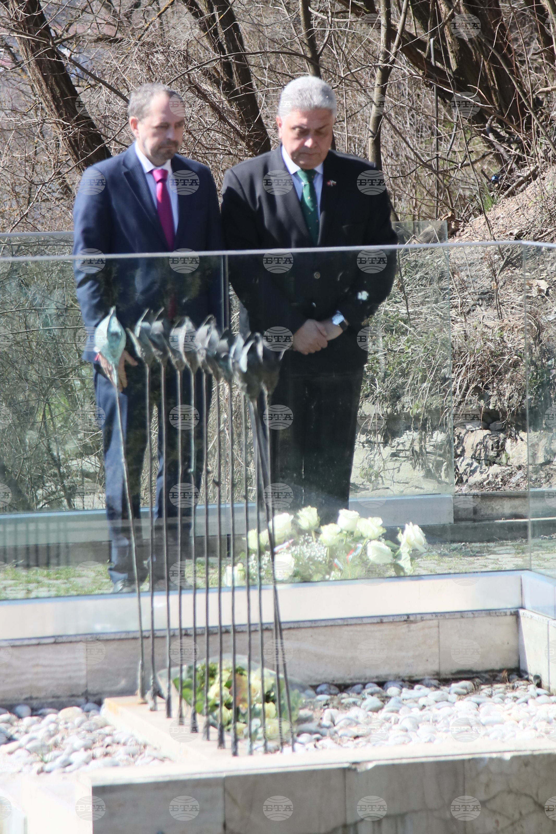 Черна гора - почит към загиналите при трагедията в река Лим