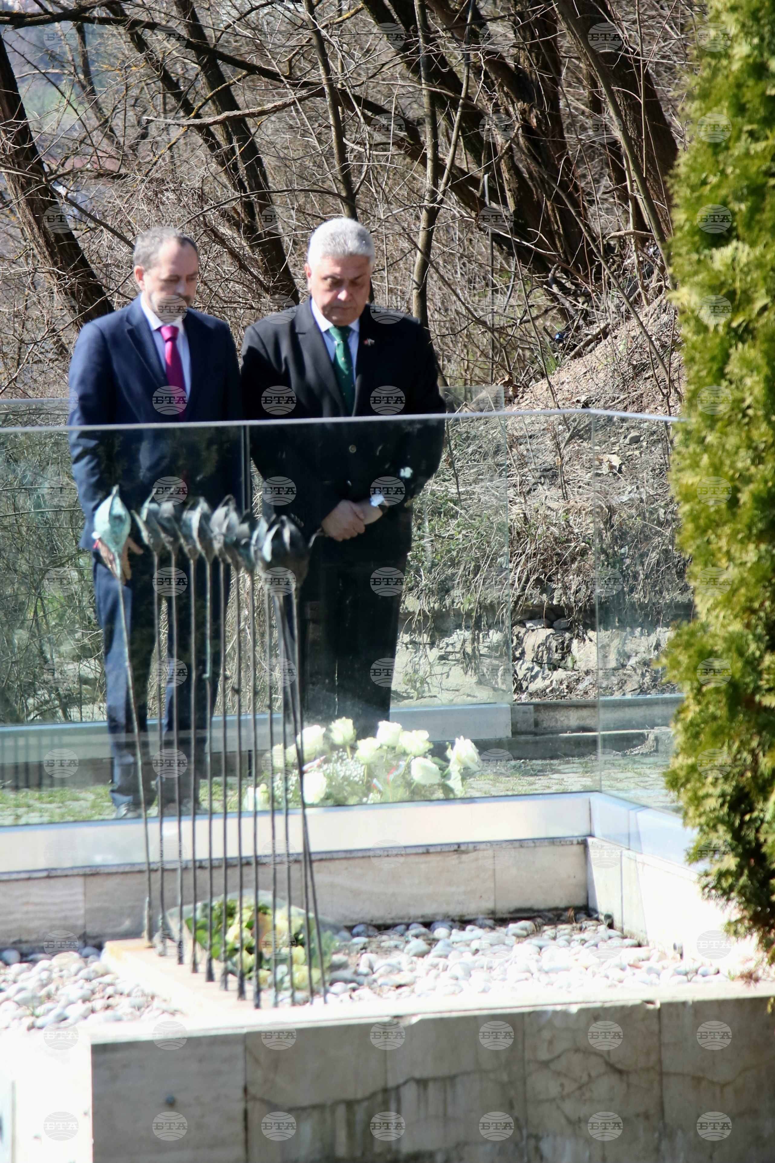 Черна гора - почит към загиналите при трагедията в река Лим