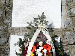 Черна гора - почит към загиналите при трагедията в река Лим