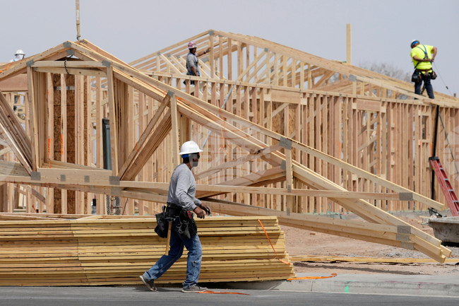 Американските работодатели съкратиха неочаквано 92 000 работни места през февруари, безработицата се повиши до 4,4 на сто 