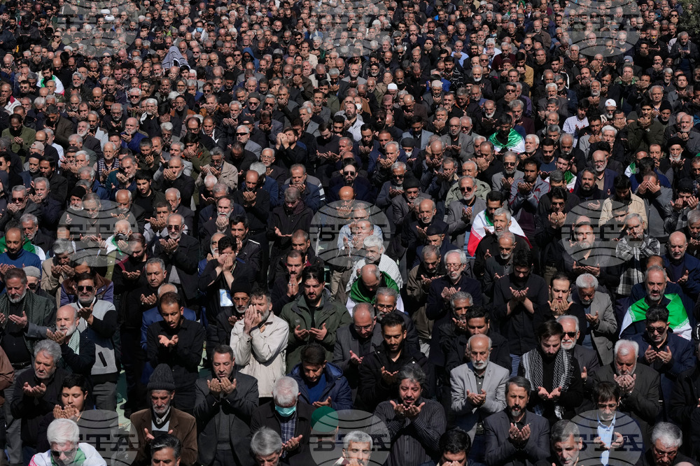 Иранските хардлайнери искат бързо назначаване на нов върховен лидер 