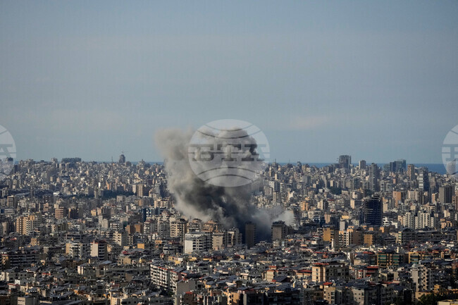 Най-малко двама души загинаха при удар по хотел в центъра на ливанската столица Бейрут