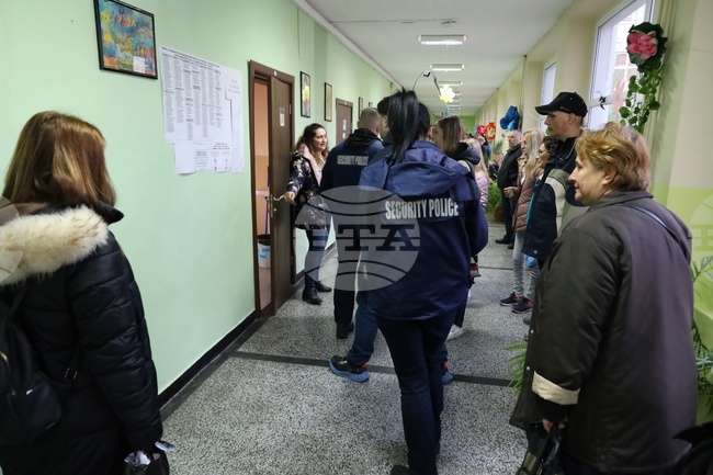 Бургас - избори за народни представители - начало на изборния ден