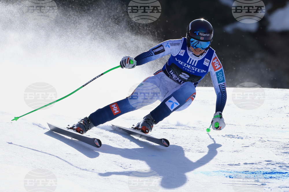 CORRECTION Italy World Cup Alpine Skiing