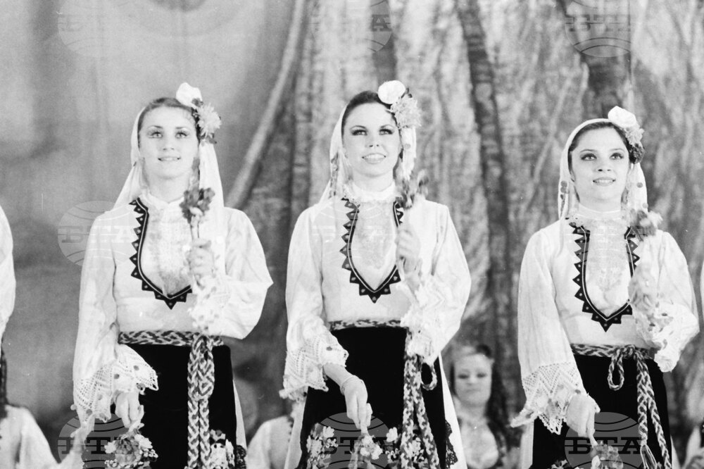 Магията на българките в народни носии