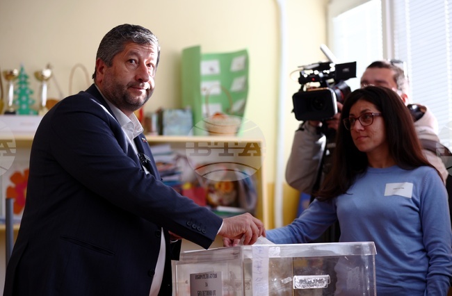 Парламентарни избори - гласуване - Христо Иванов