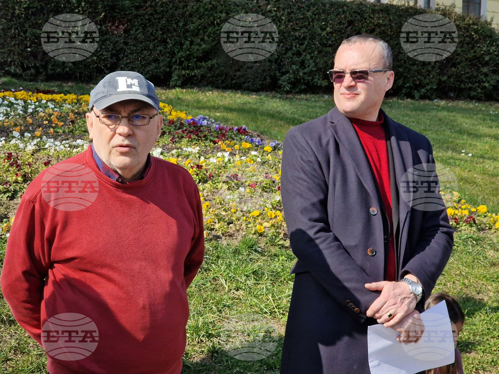 Велико Търново - „Приятели на словото“ - изложба - откриване