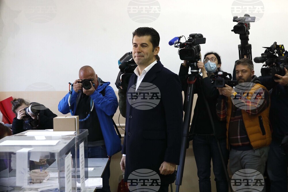 Парламентарни избори - гласуване - Кирил Петков