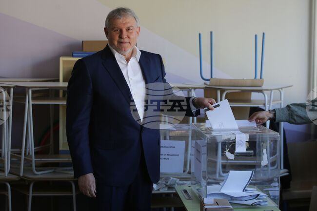 Парламентарни избори - гласуване - Румен Христов